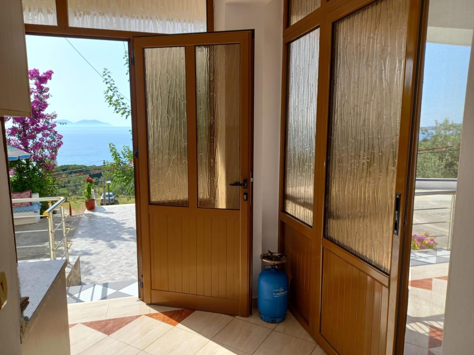 Sea View Apartments Vlorë Eksteriør bilde